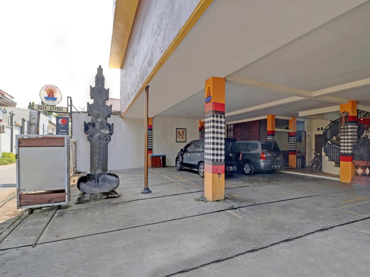 Capital O 90407 Wisma Bahtera Hotel チルボン エクステリア 写真